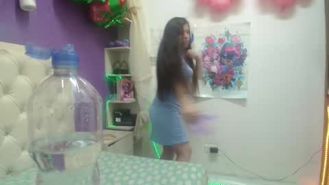 Ingrid petite online show from October 2025 08:39:01 PM