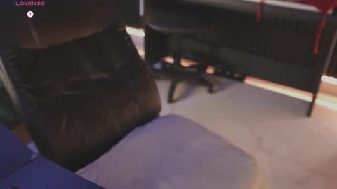 Dayana  online show from November 2025 08:19:02 PM