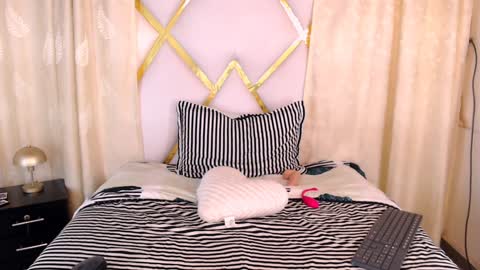 inkedsabrina online show from January 2025 06:54:02 PM