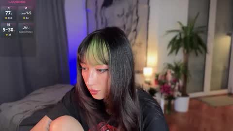 Xenia online show from November 2025 03:22:02 PM