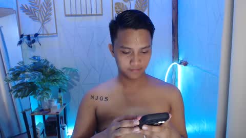 Snapshot of innocent_neil143 chatting on January 2025 04:48:02 PM Neil online show from January 2025 04:48:02 PM