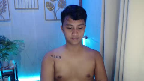 Snapshot of innocent_neil143 chatting on January 2025 08:25:02 PM Neil online show from January 2025 08:25:02 PM