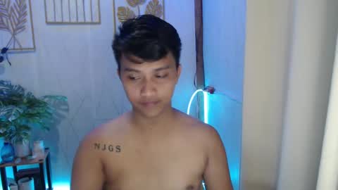 Snapshot of innocent_neil143 chatting on January 2025 10:17:02 AM Neil online show from January 2025 10:17:02 AM