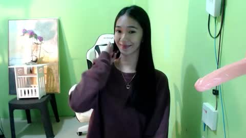 Snapshot of innocent_reign69 chatting on October 2025 12:45:02 PM Reign online show from October 2025 12:45:02 PM