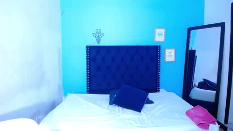 innocent_sexybaby online show from October 2025 08:17:02 PM