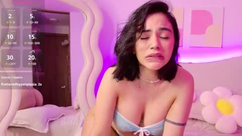 SELENA  online show from September 2025 01:46:01 PM