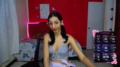 Snapshot of inocent_luna chatting on January 2025 11:49:02 PM Luna moon online show from January 2025 11:49:02 PM