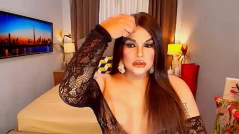 Snapshot of insatiablesexqueen chatting on October 2025 09:48:02 AM tasha online show from October 2025 09:48:02 AM