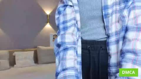 Yennefer online show from January 2026 07:01:02 AM