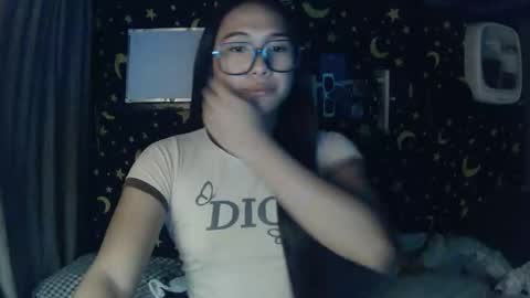 MAXINE online show from December 2025 06:19:02 AM