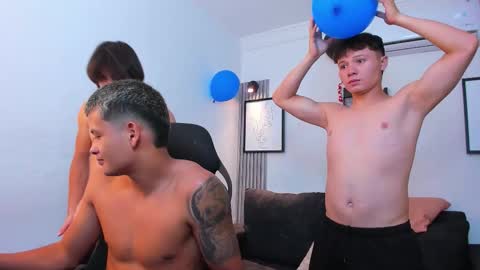 Snapshot of interracial_wallen chatting on September 2025 02:35:01 AM Damian Sam Jack Daniel and James online show from September 2025 02:35:01 AM