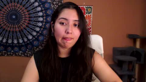 Snapshot of intimatetales chatting on September 2025 07:39:02 PM Africa online show from September 2025 07:39:02 PM