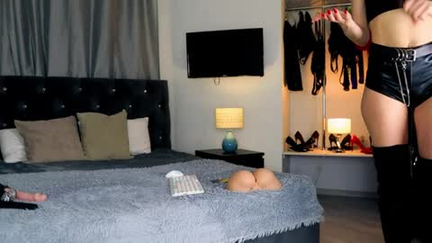 inviting_tina online show from April 2026 03:15:02 AM