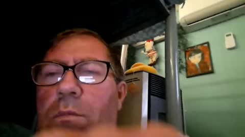 Snapshot of ioanamihaii chatting on May 2026 08:37:01 PM Mihai online show from May 2026 08:37:01 PM