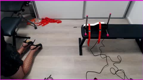 Irena online show from September 2025 09:44:01 AM