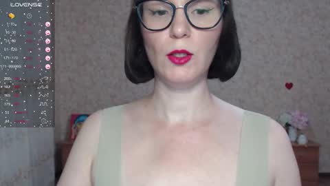 IrenLarasani online show from September 2025 12:28:01 PM