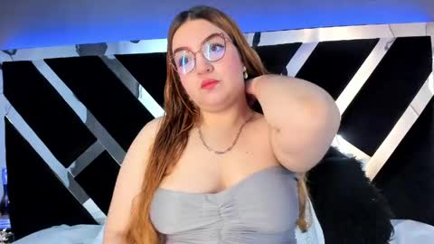 Irina Shidou online show from May 2026 12:32:02 PM