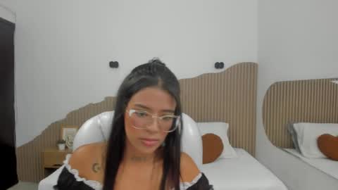 iris8_ online show from April 2026 07:15:02 PM