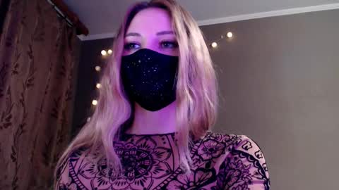 Lily online show from March 2026 05:07:02 PM