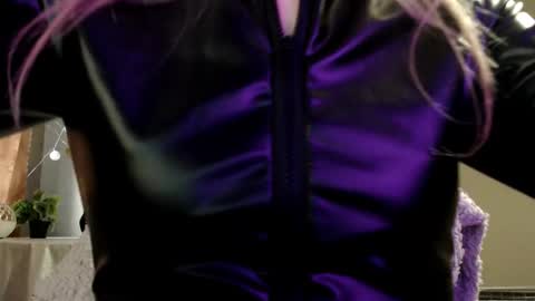 Lily online show from March 2026 03:56:01 PM