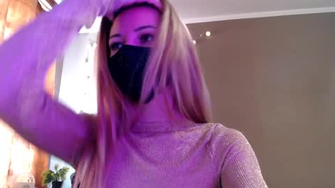 Lily online show from April 2026 01:41:01 PM