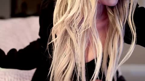 Snapshot of iris_nightingale chatting on December 2024 02:44:01 PM Rhaenyra online show from December 2024 02:44:01 PM