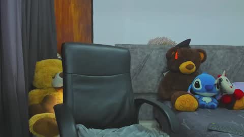 iris felix  online show from January 2025 08:55:01 PM