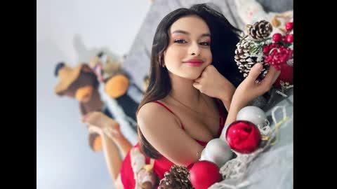 iris felix  online show from February 2025 01:00:02 AM