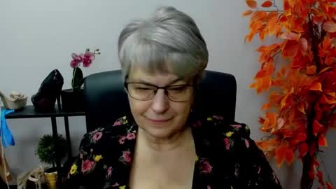 I R I S online show from December 2024 11:16:01 AM