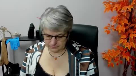 I R I S online show from December 2024 07:42:01 AM