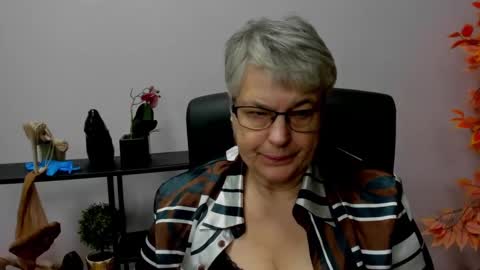 I R I S online show from December 2024 10:55:02 AM