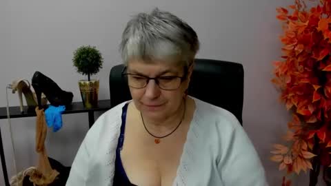 I R I S online show from December 2024 11:10:02 AM