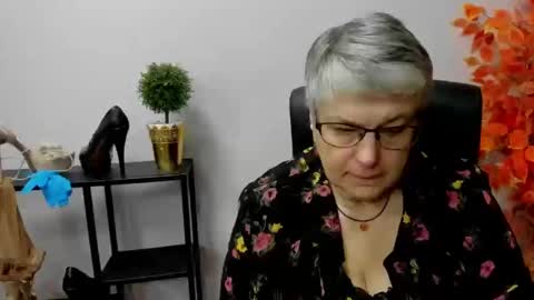 I R I S online show from December 2024 10:21:01 AM
