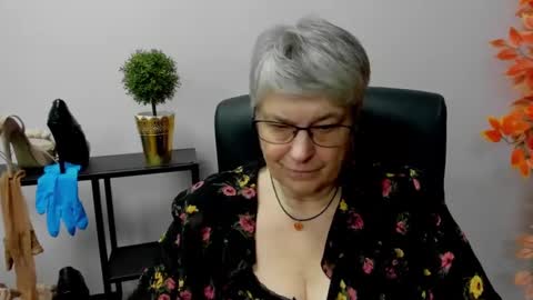I R I S online show from January 2025 10:54:01 AM