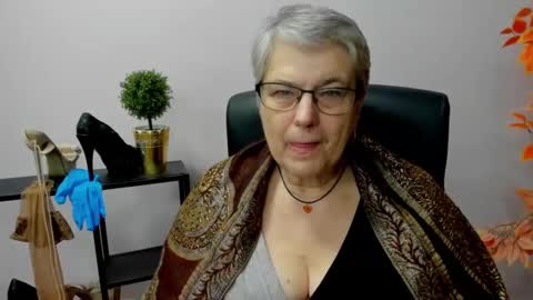 I R I S online show from January 2025 01:52:01 PM