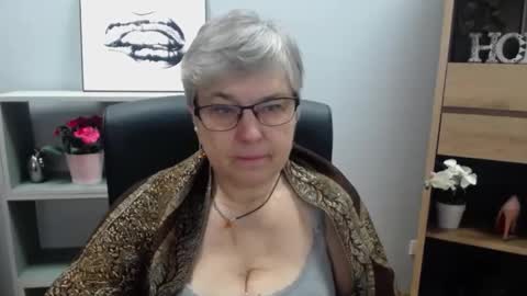 I R I S online show from January 2025 10:11:02 AM