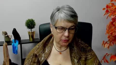 I R I S online show from January 2025 11:04:02 AM