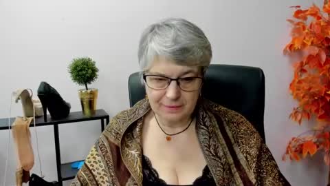 I R I S online show from February 2025 10:37:02 AM