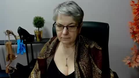 I R I S online show from February 2025 10:28:02 AM