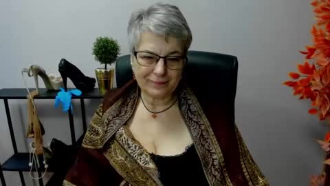 I R I S online show from February 2025 10:48:01 AM