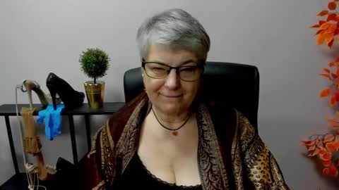 I R I S online show from February 2025 08:59:02 AM