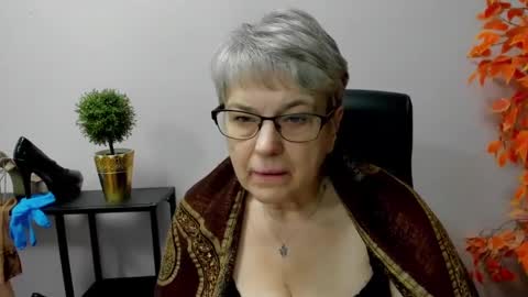 I R I S online show from March 2025 11:12:02 AM