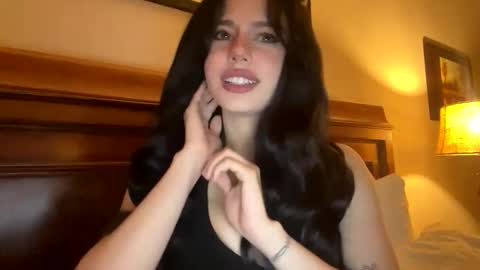 irisbabyyyyyyy online show from April 2026 01:52:02 AM