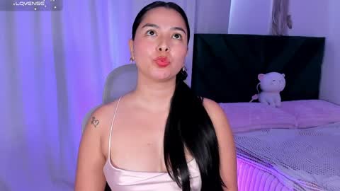 Iris Moira  online show from March 2026 02:39:02 PM