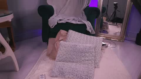 Snapshot of irisreynolds chatting on December 2024 03:29:02 AM Maria online show from December 2024 03:29:02 AM