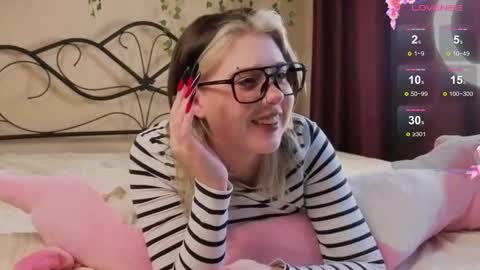 I am Cutie Iris3 online show from September 2025 08:27:01 AM