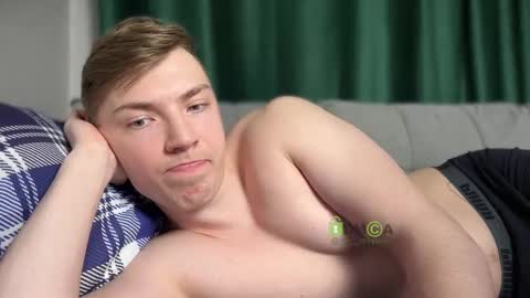 Snapshot of iron__chapman chatting on February 2025 10:25:01 PM Iron online show from February 2025 10:25:01 PM