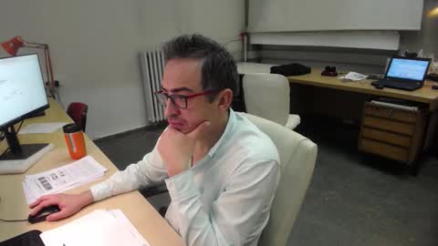 IronChrome online show from December 2025 08:01:02 AM