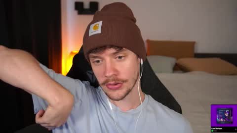 Sam online show from September 2025 01:24:02 PM