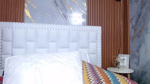 Snapshot of irresistiblemilf chatting on December 2024 12:08:02 PM Sandy online show from December 2024 12:08:02 PM